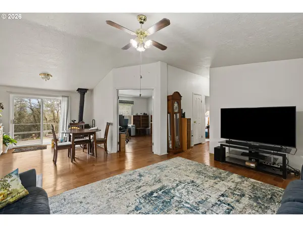 600 DONRUSS DR, Roseburg, OR 97471