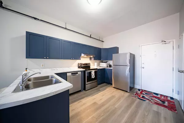 Brantford, ON N3R 7J4,150 Colborne ST #407