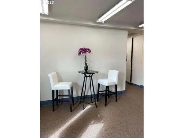 327 S FIR ST, Medford, OR 97501