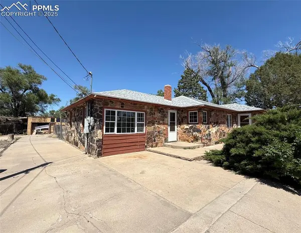 1117 E 6th ST,  La Junta,  CO 81050