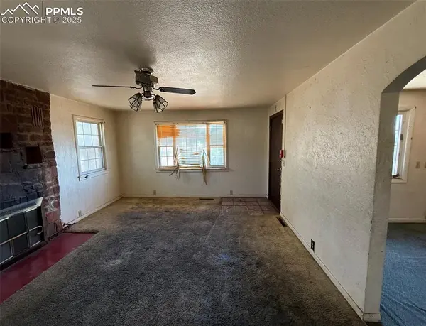 1117 E 6th ST, La Junta, CO 81050