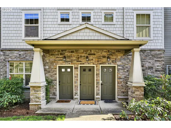 Hillsboro, OR 97006,778 NE ADWICK DR