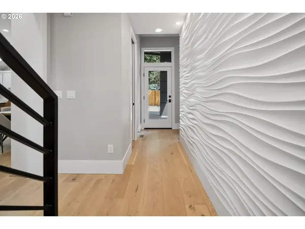 15370 TWIN FIR RD, Lake Oswego, OR 97035