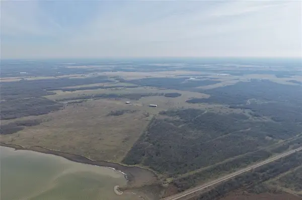 15880 County Road 1260, Streetman, TX 75859