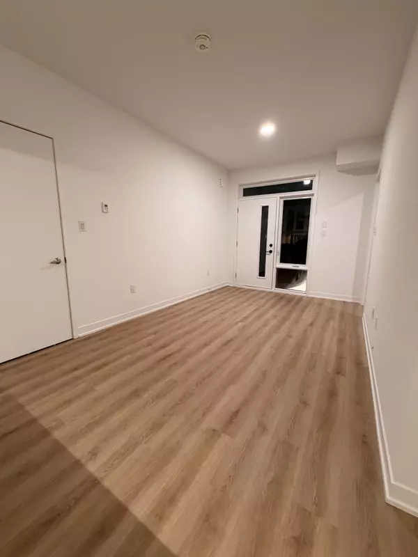 Brampton, ON L7A 5M5,90 ALL NATIONS DR #TH7-151