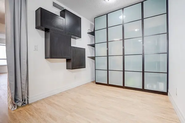 3 Michael Power PL #1804, Toronto W08, ON M9A 0A2