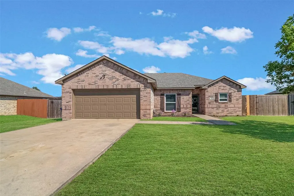 400 Autry Boulevard, Gunter, TX 75058
