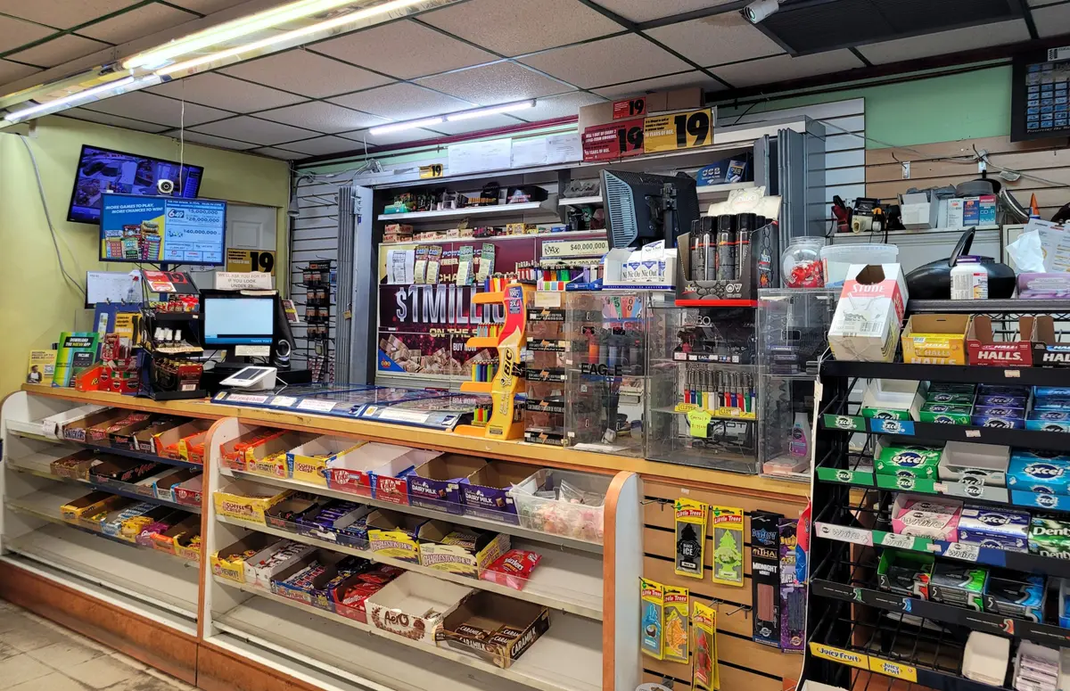 Brampton, ON L6X 1N8,415 Main ST N