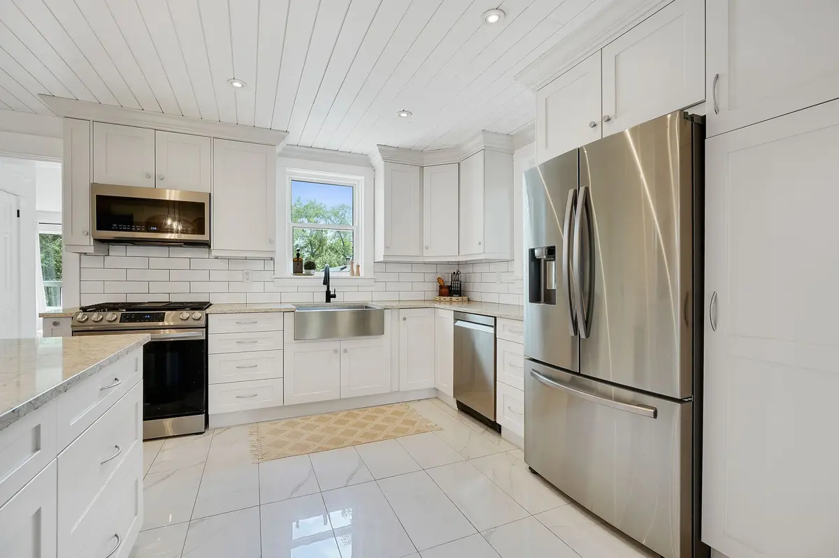 123 John ST, Kawartha Lakes, ON K0M 2T0