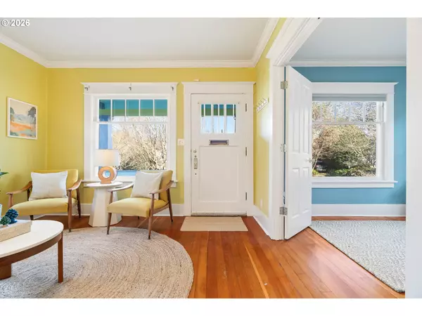 Portland, OR 97214,3740 SE MAIN ST