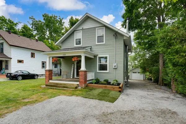 123 John ST, Kawartha Lakes, ON K0M 2T0