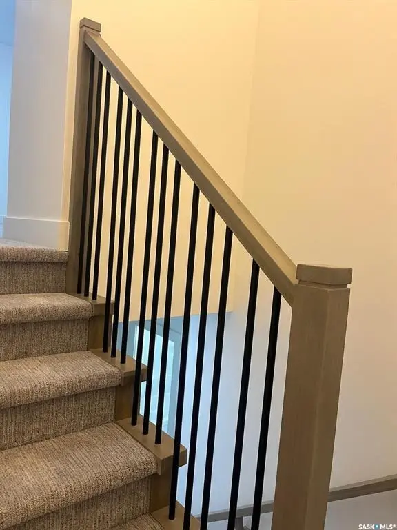 238 Stromberg COURT, Saskatoon, SK S7L 6M9