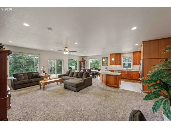 Coos Bay, OR 97420,63404 NATHAN DR