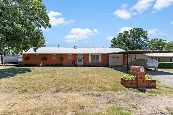 741 E 6th Street, Baird, TX 79504