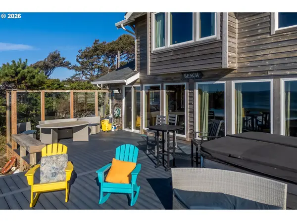 Gleneden Beach, OR 97388,380 PEARL ST