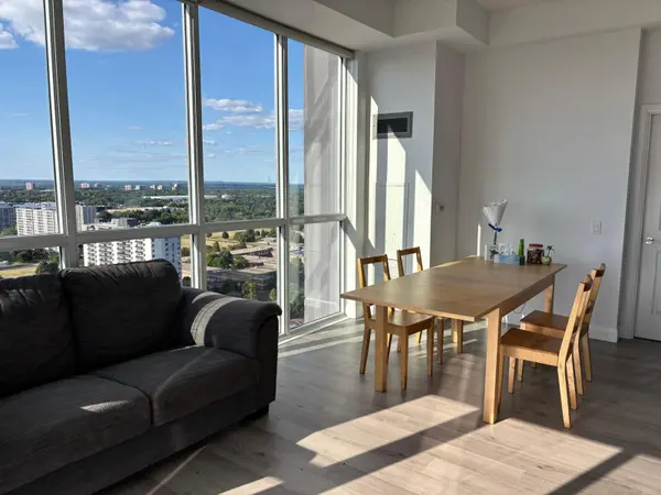 30 Meadowglen PL #2605, Toronto E09, ON M1G 0A6