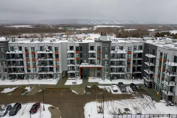 Collingwood, ON L9Y 5B4,4 Kimberly LN #120