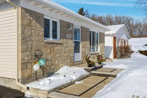 Hawkesbury, ON K6A 1T9,644 James ST