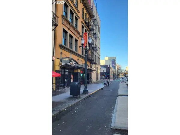 515 SW 4TH AVE, Portland, OR 97204