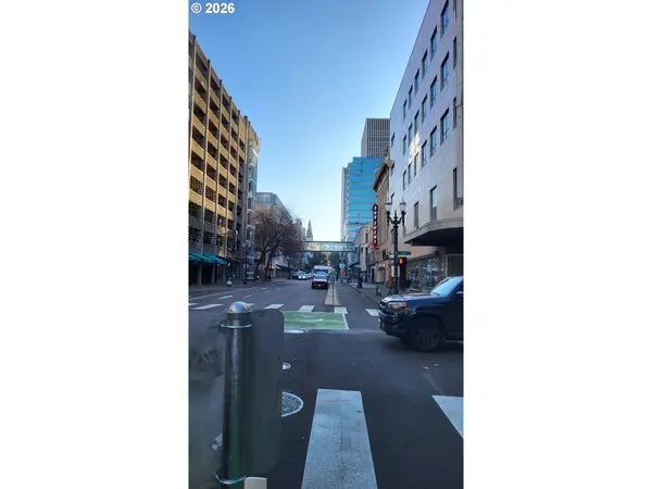 515 SW 4TH AVE, Portland, OR 97204