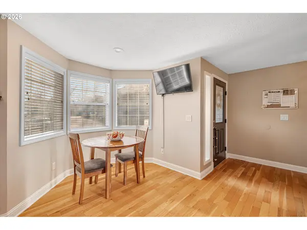 2039 FLAG STONE CT, Keizer, OR 97303