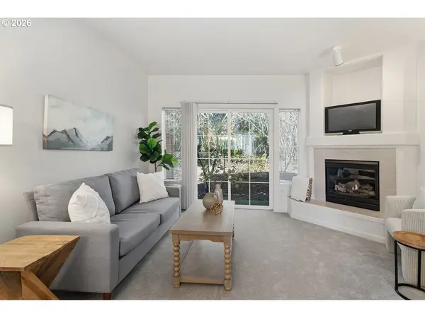 15450 SW SPARROW LOOP #102, Beaverton, OR 97007