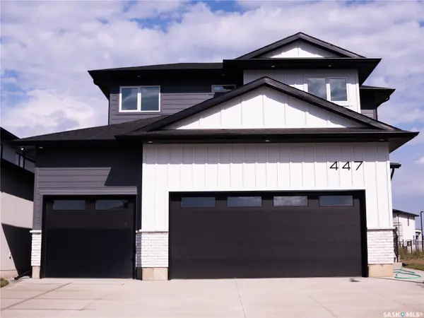 447 Woolf BEND, Saskatoon, SK S7W 1E6