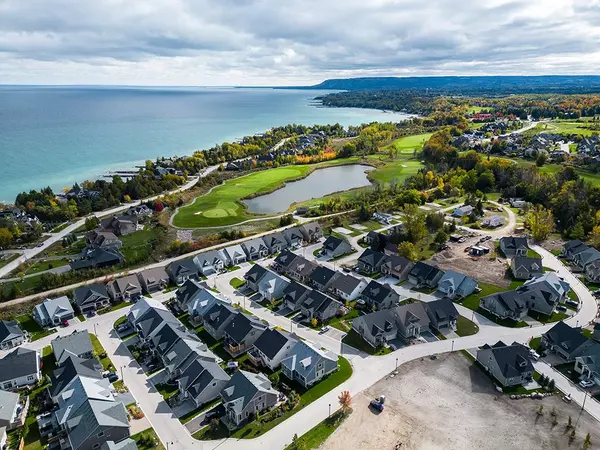 Blue Mountains, ON N0H 2P0,101 Clippers LN