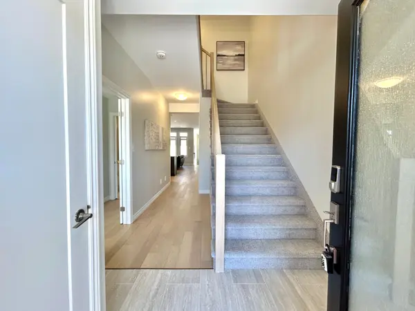 Belleville, ON K8N 0T1,79 Athabaska DR