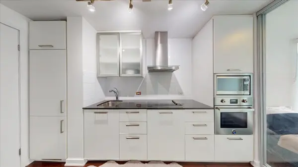 12 York ST #3608, Toronto C01, ON M5J 0A9