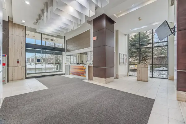 330 Burnhamthorpe RD W #1402, Mississauga, ON L5B 0E1