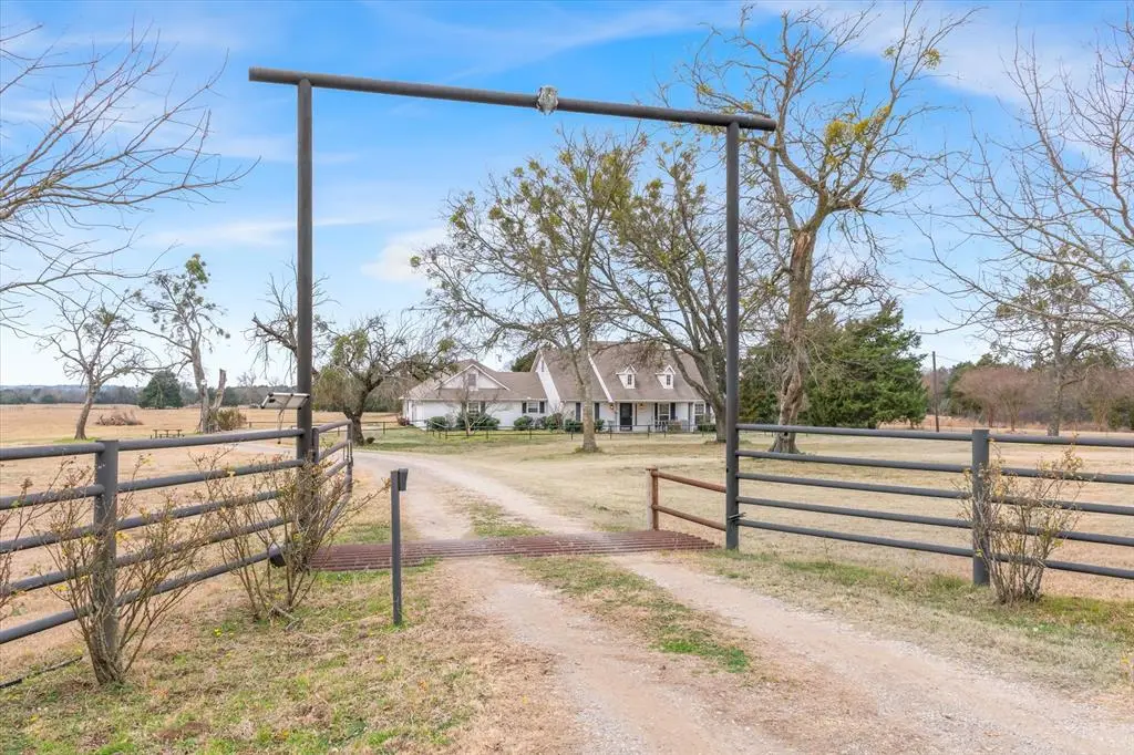 9111 County Road 313, Terrell, TX 75161