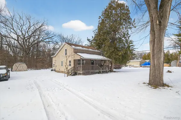 13574 Fairview CT, Van Buren Charter Township, MI 48111