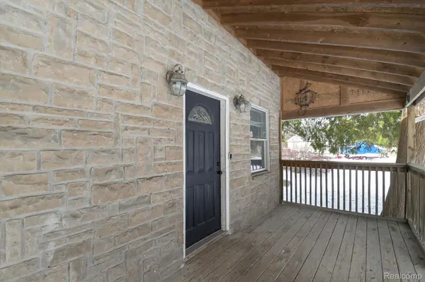 13574 Fairview CT, Van Buren Charter Township, MI 48111