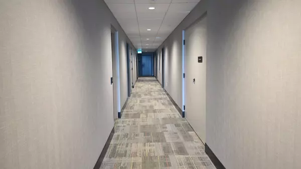 10 All nations DR #E1401, Brampton, ON L7A 5M5