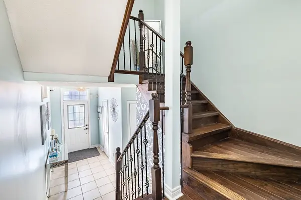 Brampton, ON L6Y 0L6,43 Pefferlaw CIR