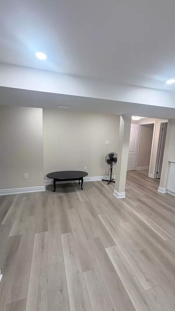 Brampton, ON L6V 2T9,182 Skegby RD #Legal Basement