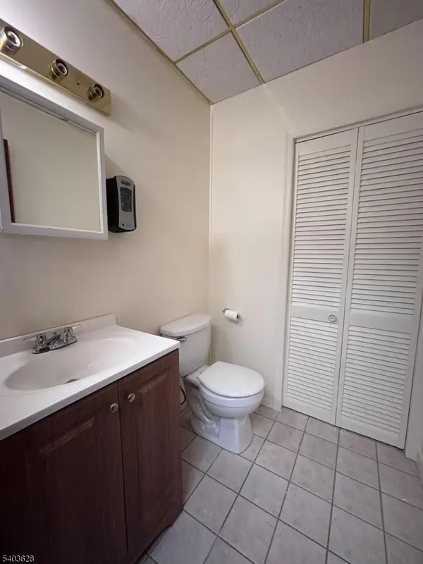 970 Main St, Paterson City, NJ 07503