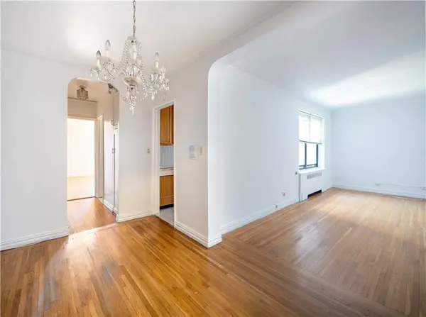 306 East Mosholu Pkwy South #3K, Bronx, NY 10458