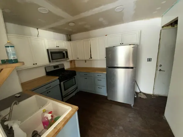 609 W Center ST, Albion City, MI 49224