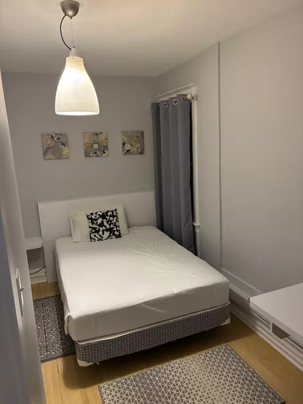 Toronto C10, ON M4P 2J1,2583 Yonge ST #A