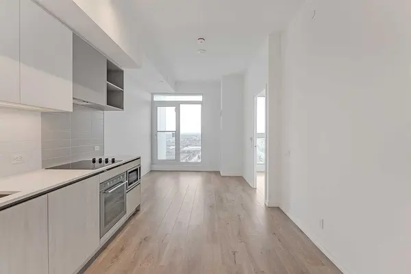 Vaughan, ON L4K 0L1,1000 Portage Pkwy #2701