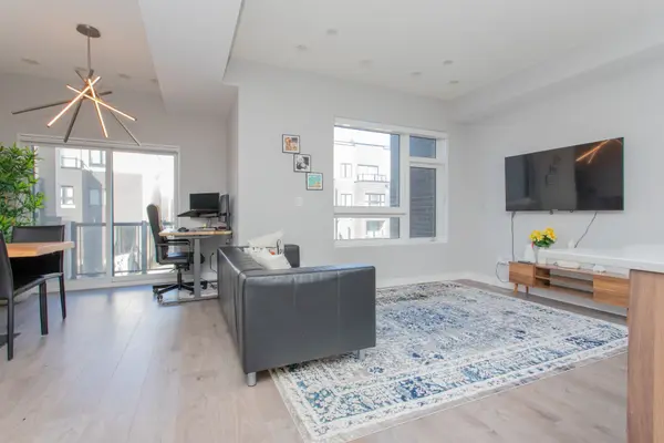 1121 Cooke BLVD NE #11, Burlington, ON L7T 0C3