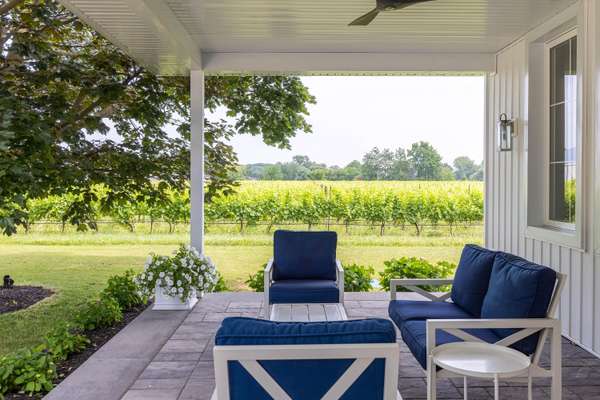 1219 Lakeshore RD, Niagara-on-the-lake, ON L0S 1J0