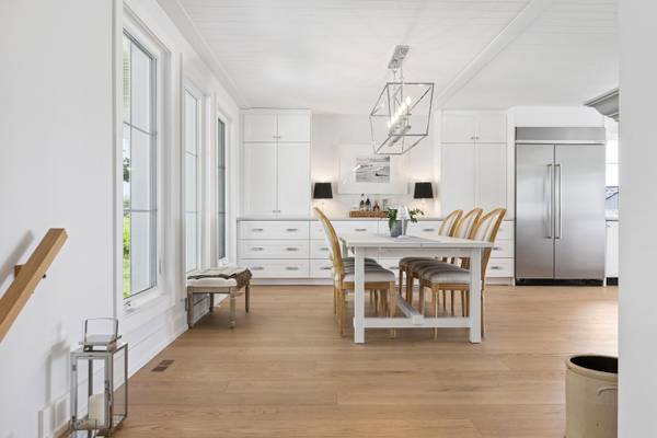 1219 Lakeshore RD, Niagara-on-the-lake, ON L0S 1J0