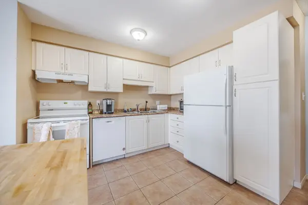 Guelph, ON N1L 1S8,1155 Gordon ST #102