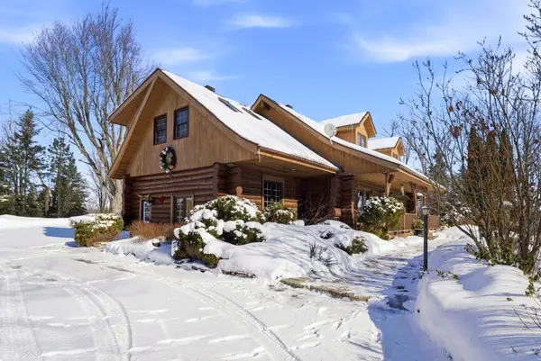 16985 Headline RD, South Stormont, ON K0C 1P0