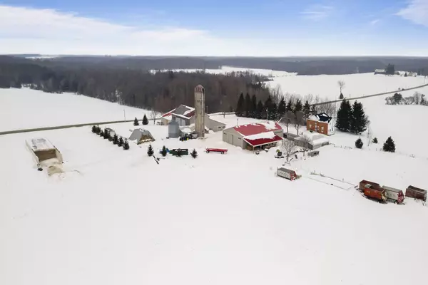 Minto, ON N0G 1Z0,5205 13th Line