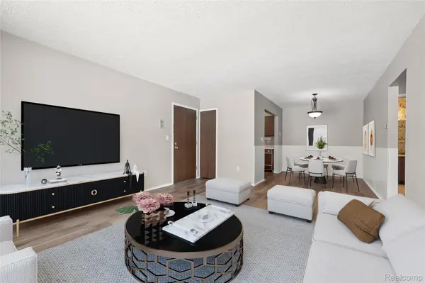 4909 Crooks RD #D6, Royal Oak, MI 48073