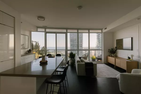 Toronto W06, ON M8V 0C5,59 Annie Craig DR #3005